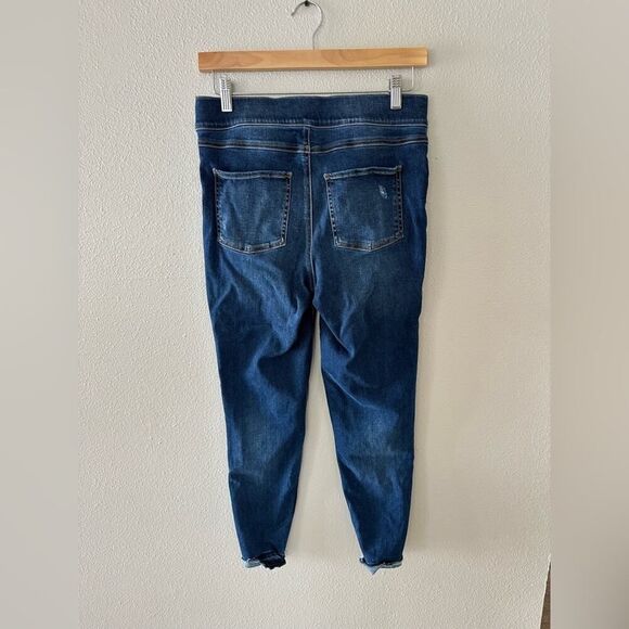 Spanx Dark Wash Distressed Skinny Rolled Hem Jeans Size M - Picture 3 of 4